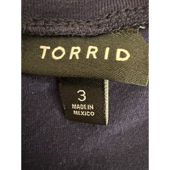 2/$30 Torrid Women Plus Size 3 Navy Blue T-Shirt - Picture 4 of 14
